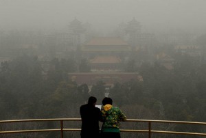Восточный и Северный Китай окутывает смог